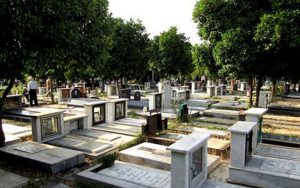 مردی-که-سر-قبر-خودش-گریه-کرد–برای-کد-بورسی-رفته-بودم-…