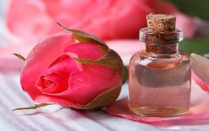 چشمانتان-را-با-گلاب-بشویید