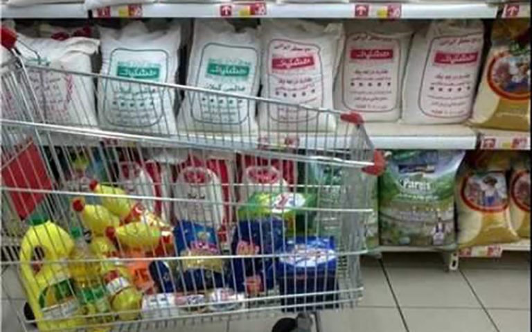 10-درصد-حقوق-کارگران-برای-خرید-یک-کیسه-برنج!