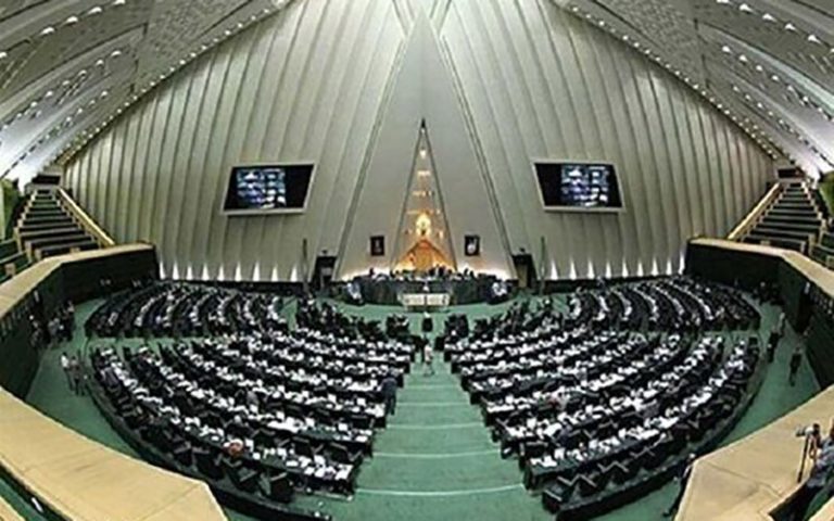 بیچاره-نماینده‌های-مجلس-بدجوری-گیر-مردم-افتادند!
