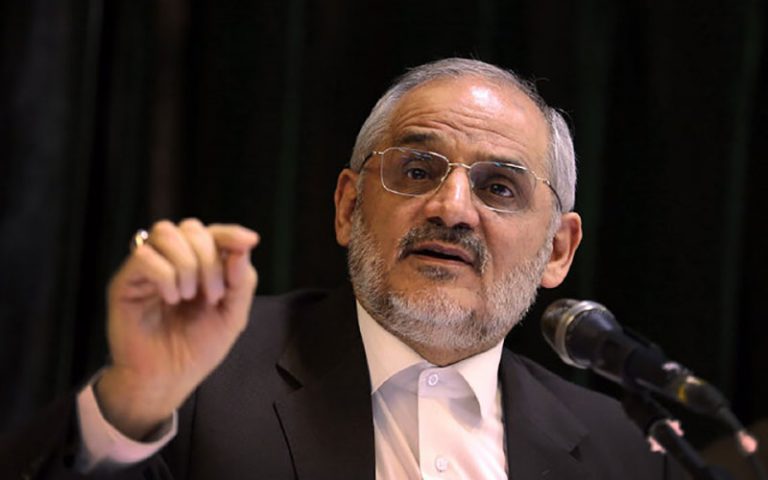 حاجی-میرزایی-سیم-کارت-شاد-به-زودی-میان-دانش‌آموزان-توزیع-می‌شود