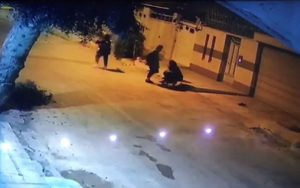 سرقت-وحشیانه-از-یک-دختر-جوان-در-اهواز