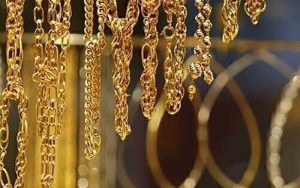 قیمت-اونس-طلا-امروز-در-بازارهای-جهانی–دلار-کاهش-یافت.