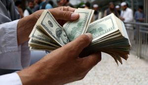مرزنشینان چقدر ارز صادراتی را باز نگرداندند؟