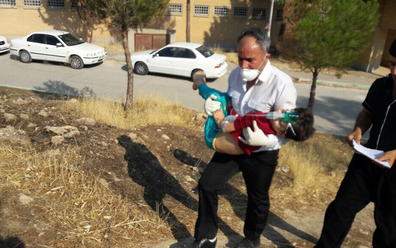 مسمومیت 100 نفر در انفجار کپسول شیمیایی در ایلام