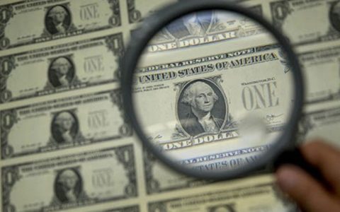 نبرد متحدین و متفرقین در بازار دلار 1 نبرد متحدین و متفرقین در بازار دلار