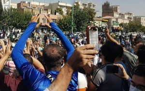 تجمع-دوباره-هواداران-استقلال-مقابل-مجلس