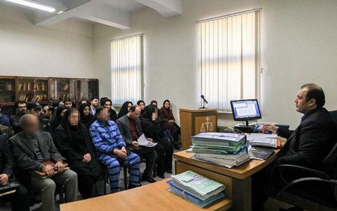 حبس برای متهمان ردیف دوم و سوم پرونده سکه ثامن 1 حبس برای متهمان ردیف دوم و سوم پرونده سکه ثامن حبس برای متهمان ردیف دوم و سوم پرونده سکه ثامن متهمان پرونده سکه ثامن