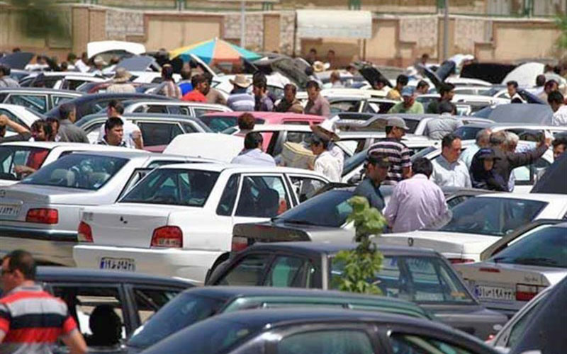 سقوط قیمت خودرو ادامه دارد