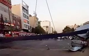 فیلم-جدیدی-از-لحظه-سقوط-تیرآهن-در-سعادت-آباد