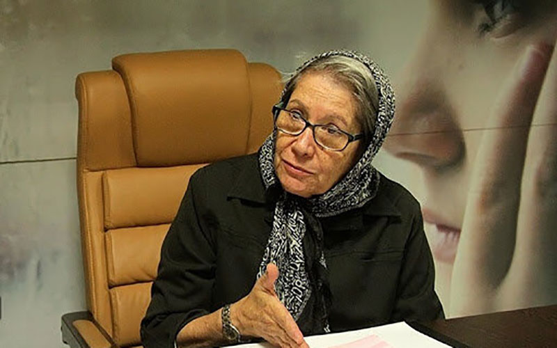 مینو محرز:مقاومت ستاد کرونا در برابر تعطیلی سیاسی است نه علمی