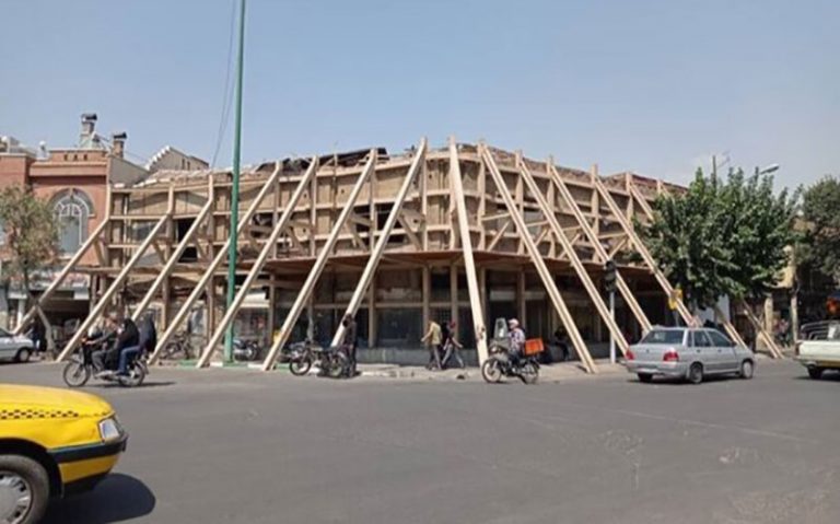 وضعیت-ساختمان-۸۷-ساله-کفش-ملی-بحرانی-است