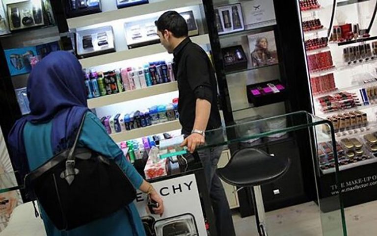 کرونا-بازار-رژ-لب-را-کساد-کرد