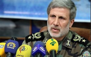 تنها-درخواست-همسر-شهید-فخری-زاده-از-امیر-حاتمی-وزیر-دفاع