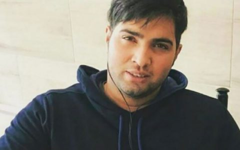 جزئیات خودسوزی یک کارگر معدن در رودبار 1 جزئیات خودسوزی یک کارگر معدن در رودبار جزئیات خودسوزی یک کارگر معدن در رودبار کارگر معدن, رودبار, خودسوزی