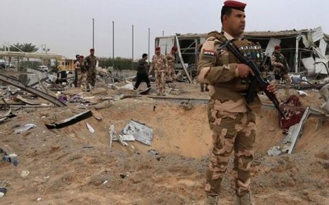 حمله داعش به مرکزی امنیتی در غرب بغداد با ۱۱ کشته حمله داعش به مرکزی امنیتی در غرب بغداد با ۱۱ کشته