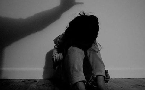 راز خودکشی دختر ۸ ساله بندرعباسی فاش شد/ خودکشی با کمک دختر همسایه راز خودکشی دختر ۸ ساله بندرعباسی فاش شد/ خودکشی با کمک دختر همسایه