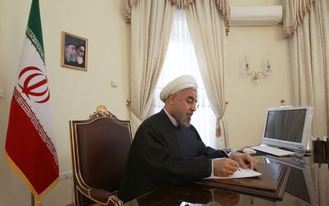 روحانی از عضو هیئت رئیسه مجلس شکایت کرد 1 روحانی از عضو هیئت رئیسه مجلس شکایت کرد روحانی از عضو هیئت رئیسه مجلس شکایت کرد سیدمحسن دهنوی, روحانی