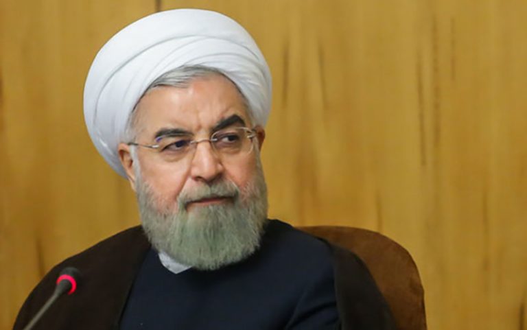 روحانی-با-شهادتفخری‌زادهخللی-در-اراده-دانشمندان-ایجاد-نمی‌شود