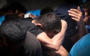 زخمی-کردن-راننده-برای-سرقت-خودرو