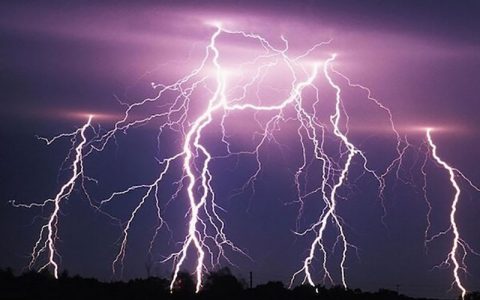هواشناسی هشدار داد؛ احتمال رگبار و رعد و برق در ۱۷ استان