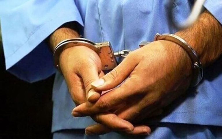 کور-کردن-چشم-به-هواخواهی-مادر-در-شهریار