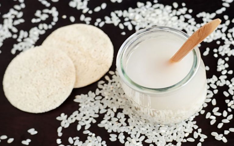 آب-برنج-و-فواید-آن-برای-پوست