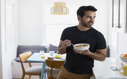 ایستاده غذا نخورید ایستاده غذا نخورید