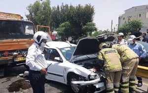 تصادف-شدید-بین-سمند-و-خاور-در-اتوبان-محلاتی