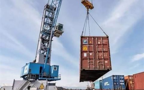 شکایت صاحب کانتینرهای لوازم خانگی بوش علیه گمرک 1 شکایت صاحب کانتینرهای لوازم خانگی بوش علیه گمرک شکایت صاحب کانتینرهای لوازم خانگی بوش علیه گمرک برند بوش, گمرک ایران, بوش