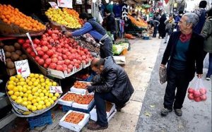 قیمت‌های-صعودی-میوه-در-آستانه-شب-یلدا