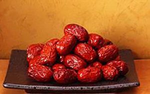 میوه-ای-که-در-زمان-دندان-درد-معجزه-می‌کند