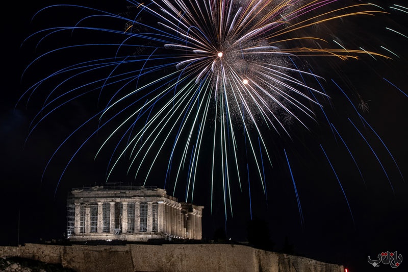 عکس های دیدنی از مراسم آتش بازی در لحظه تحویل سال 2021