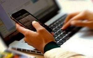 بیماری-های-ناشی-از-استفاده-از-لپ-تاپ-و-گوشی