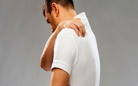 خارش مدام پشت نشانه این بیماری است 1 خارش مدام پشت نشانه این بیماری است خارش مدام پشت نشانه این بیماری است خارش مداوم پشت, خارش, آلرژی