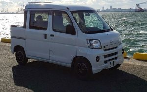 دایهاتسو-و-یک-ون-3-سیلندر-ژاپنی-با-طراحی-متفاوت!
