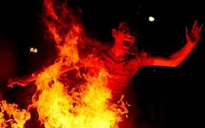 سوختگی-مادر-و-فرزند-در-سانحه-ساخت-ترقه-دست-ساز
