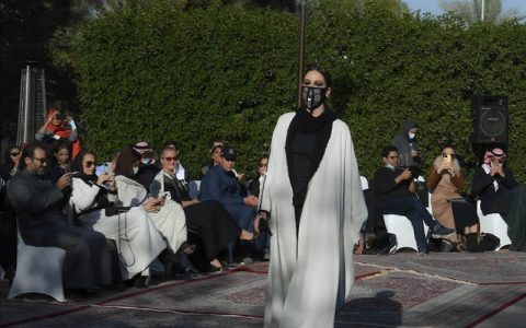 نمایش مد لباس زنان عربستان/ تصاویر
