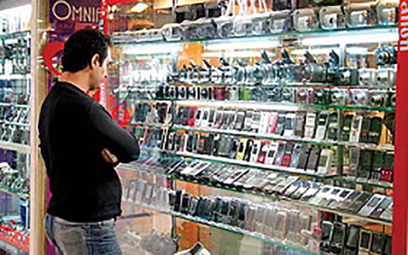 کاهش 10 تا 12 درصدی قیمت موبایل