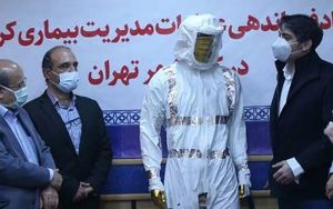 رونمایی-از-لباس-ایزولۀ-ضد-کرونا-برای-کادر-درمان