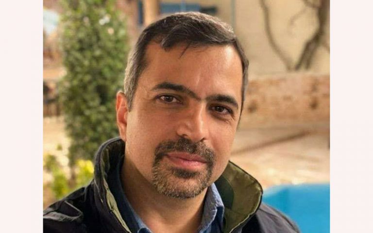 علی-اکرمی،-روزنامه‌نگار-و-فعال-سیاسی-درگذشت