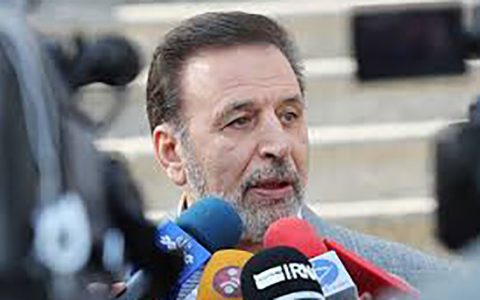 واعظی: درحال مذاکره با چین و هند برای خرید واکسن هستیم