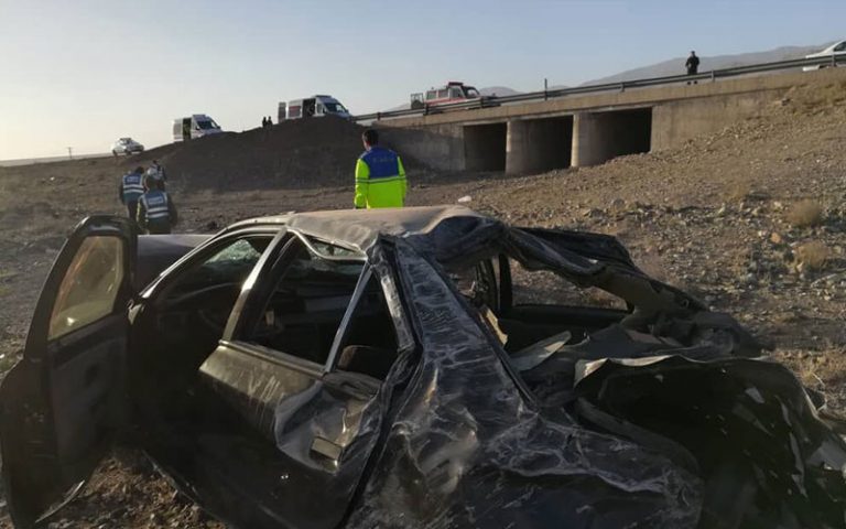 واژگونی-خودرو-حامل-مهاجران-خارجی-در-کاشان-۳-کشته-و-۹-مصدوم-داشت