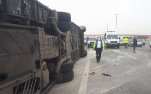 ١٨مصدوم-در-پی-واژگونی-سرویس-کارکنان-یک-شرکت-ریخته-گری