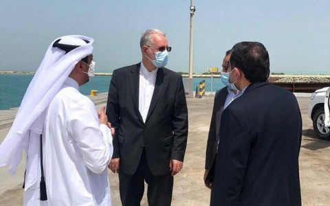 دیدار و رایزنی سفیر ایران با مسئولان بندر الرویس در قطر
