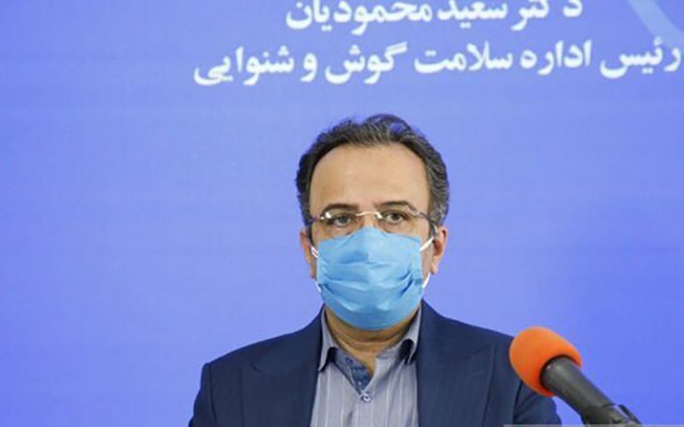 استفاده-بی-رویه-از-هدفون-منجر-به-پیرگوشی-زودهنگام-می‌شود