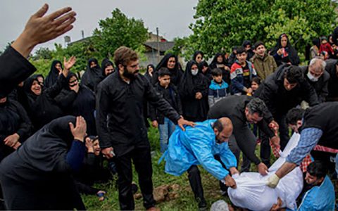 بخشدار صیدون باغملک خوزستان: بهزودی آمار فاجعهبار کرونایی های یک مراسم عزا را رسانهای خواهیم کرد 1 صیدون باغملک خوزستان بخشدار صیدون باغملک خوزستان: بهزودی آمار فاجعهبار کرونایی های یک مراسم عزا را رسانهای خواهیم کرد