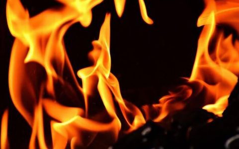 بر اثر آتش سوزی در بیمارستان 6 بیمار کشته شدند