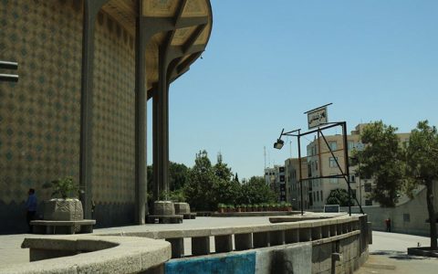 حصار کشی تئاتر شهر پیام جدایی هنرمند و شهروند را دارد حصار کشی تئاتر شهر پیام جدایی هنرمند و شهروند را دارد