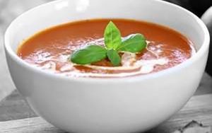 دستور-تهیه-یک-سوپ-فلفل-دلمه-ای-رژیمی